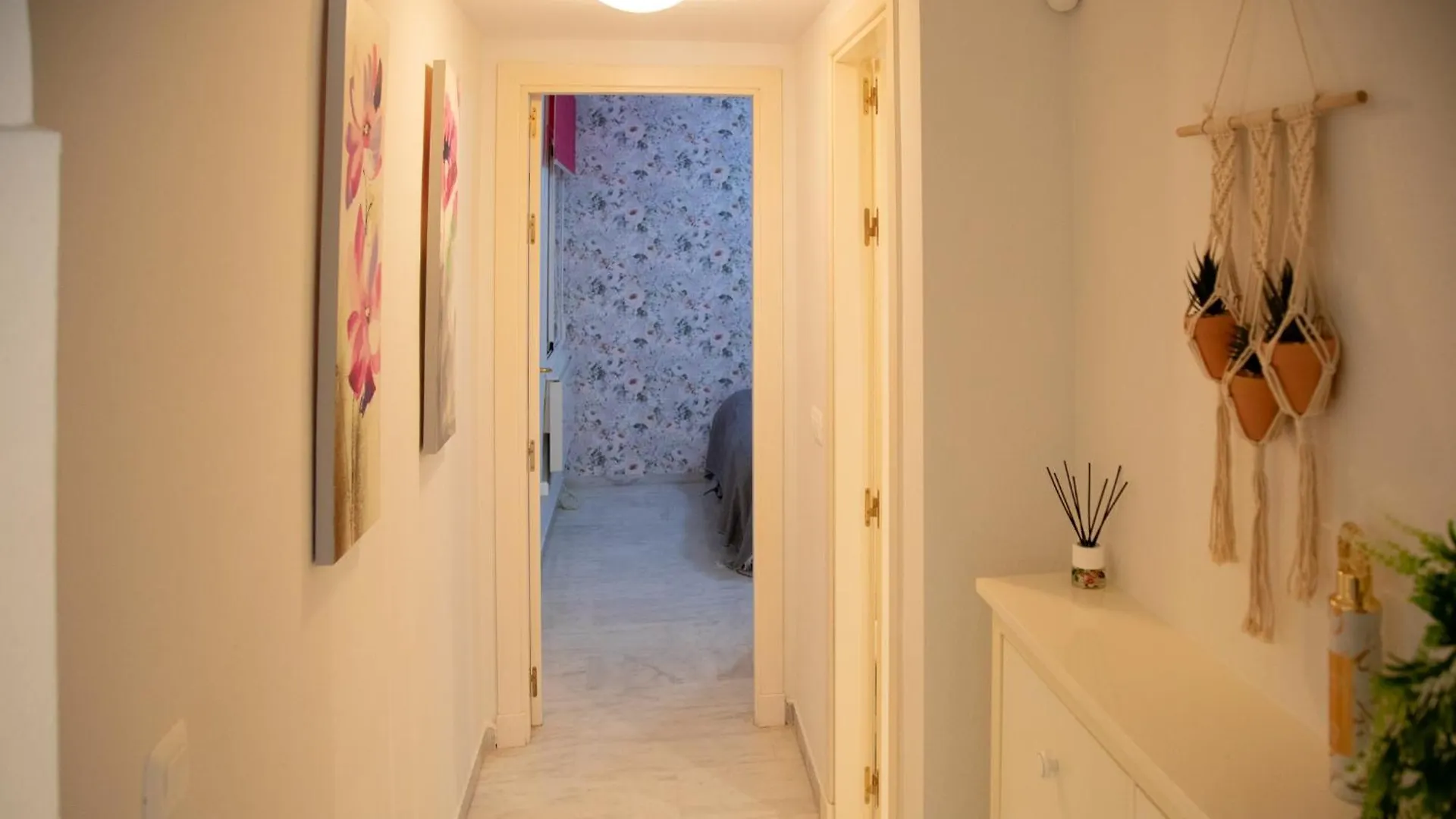 Samsora- Marbella Daire İspanya