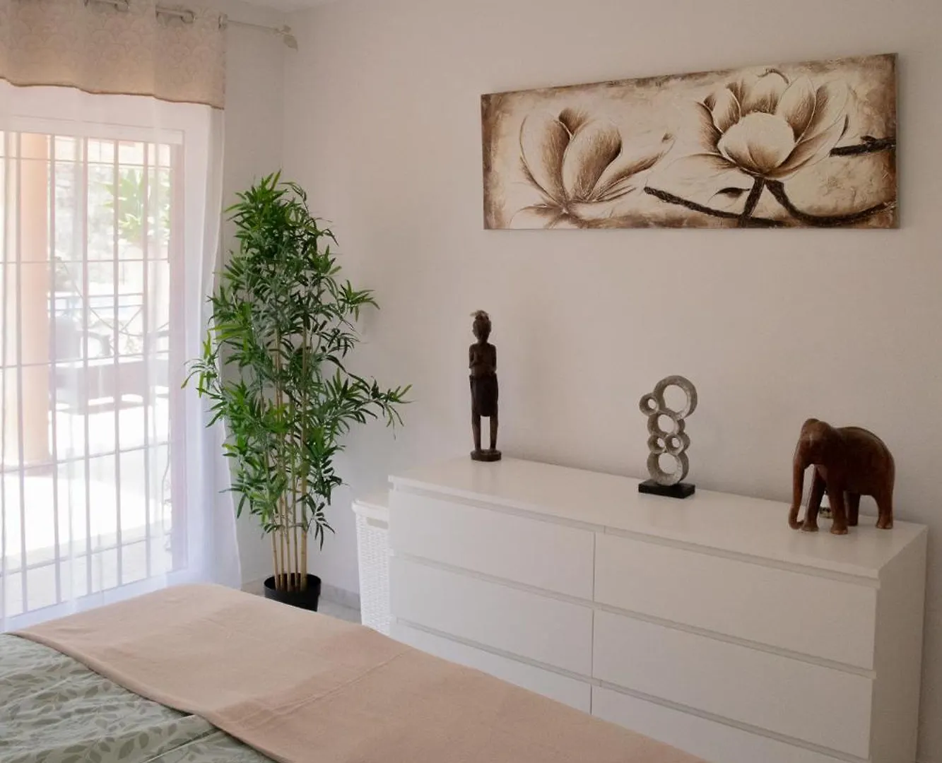 Samsora- Marbella Apartment Spain